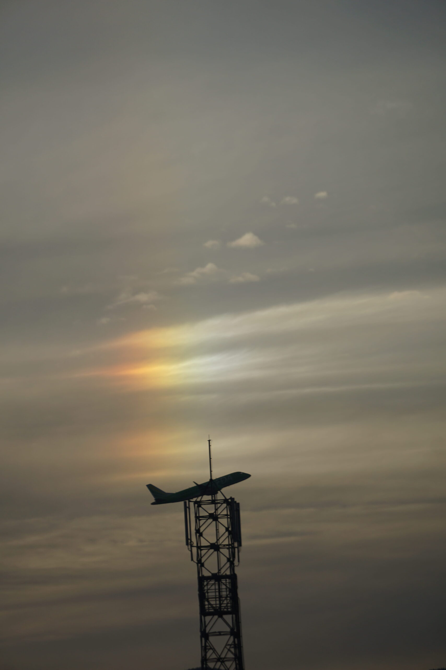 タワーに乗っかるＦＤＡ機